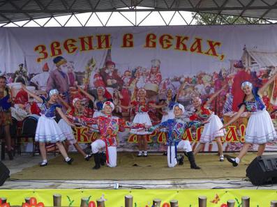 10 сентября 2016г коллективы ДК Наволоки приняли участие в знаменитой Парской Ярмарке